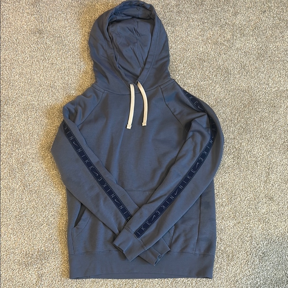 Women’s Nike Sweatshirt